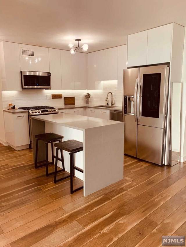 2000 Linwood Avenue - Photo 1