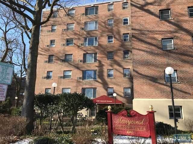 2345 Linwood Avenue - Photo 1