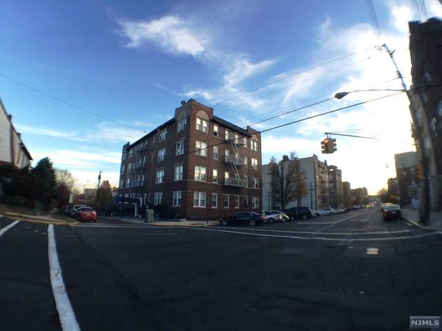 31 75th Street - Photo 1