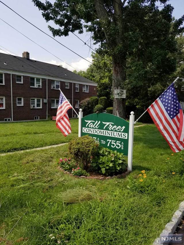 737B Broad Avenue - Photo 1