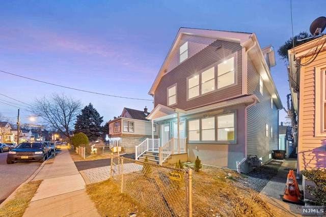 264 Wallington Avenue - Photo 1