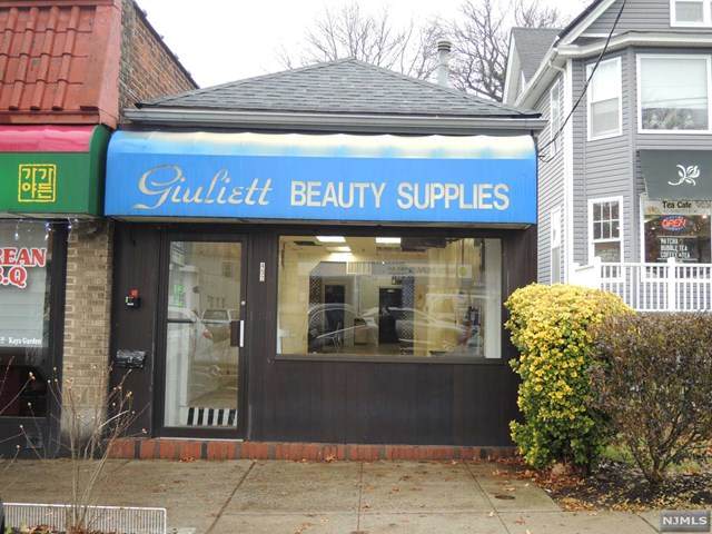 452 Broad Avenue - Photo 1