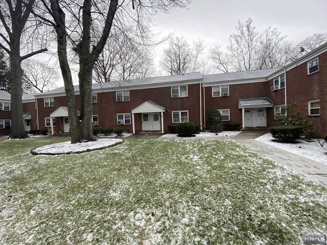 51 Hudson Avenue - Photo 1