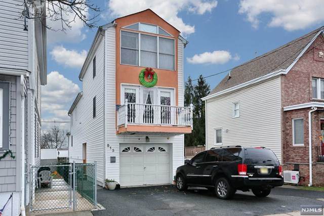 513 10th Street - Photo 1