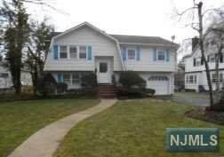 100 Gates Avenue - Photo 1