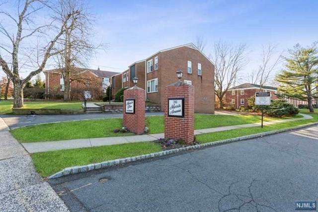 390 Morris Avenue - Photo 1