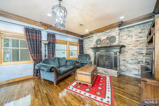 526 Moonachie Avenue - Photo 1