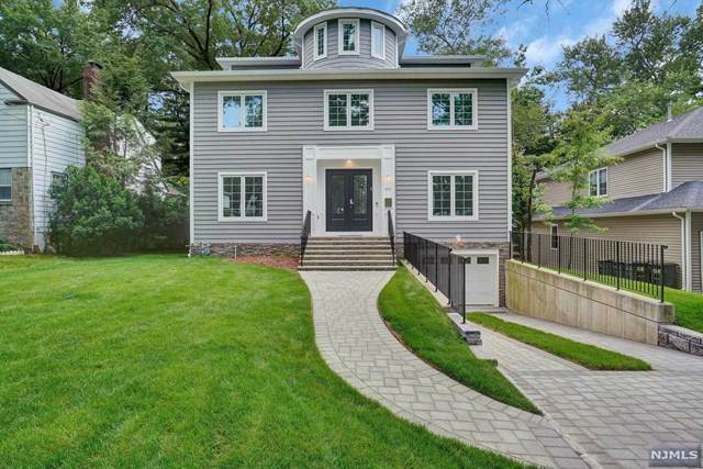 690 Forest Avenue - Photo 1