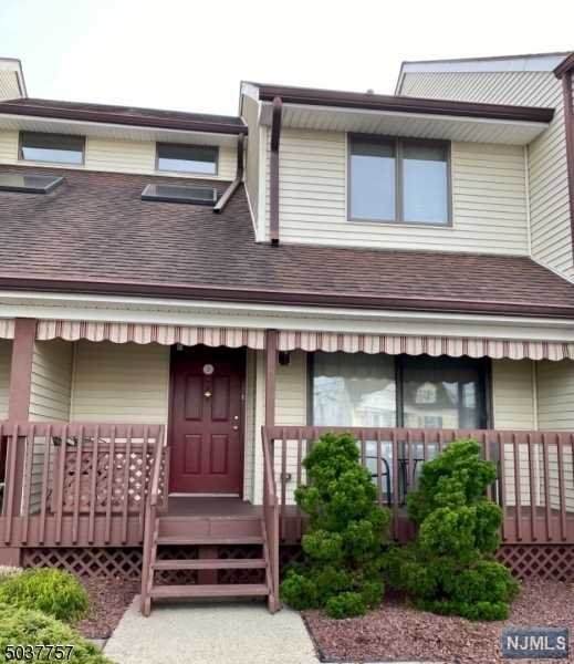 237 Fremont Avenue - Photo 1