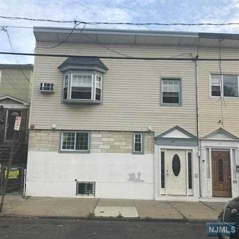 102 Oakland Avenue - Photo 1