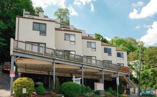 1110 River Road - Photo 1