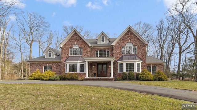 11 Pepperidge Tree Terrace - Photo 1