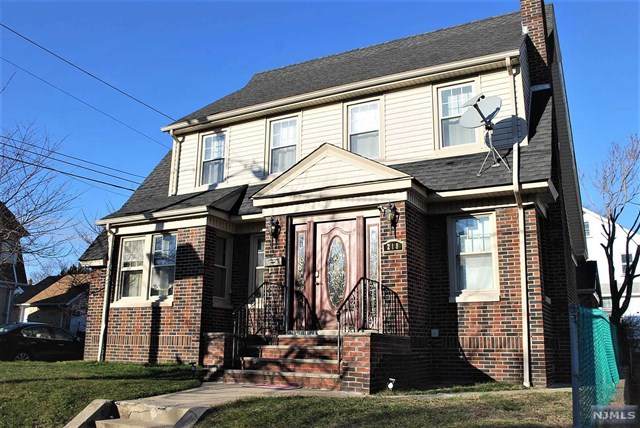 218 Overlook Avenue - Photo 1