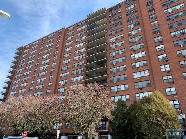 500 Central Avenue - Photo 1