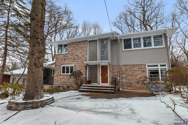143 Hudson Avenue - Photo 1