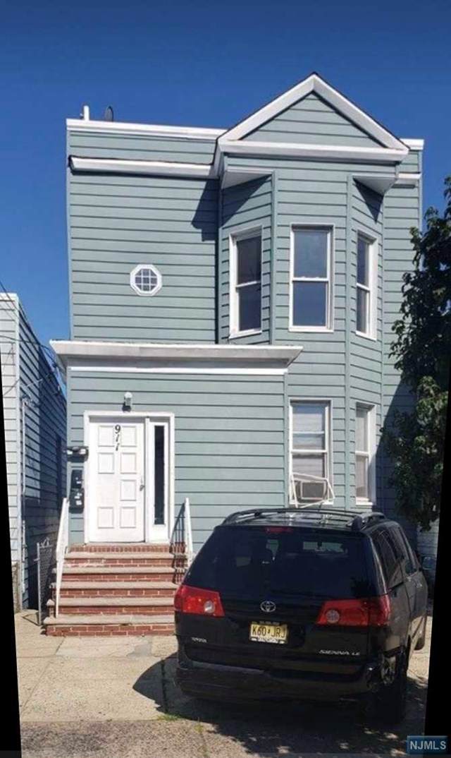 911 Grand Avenue - Photo 1