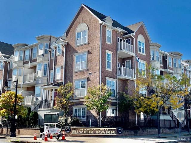200 Dey Street - Photo 1