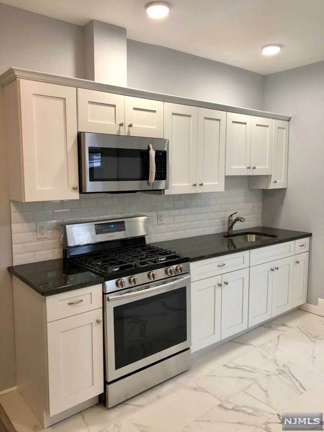 9050 Palisade Plaza - Photo 1