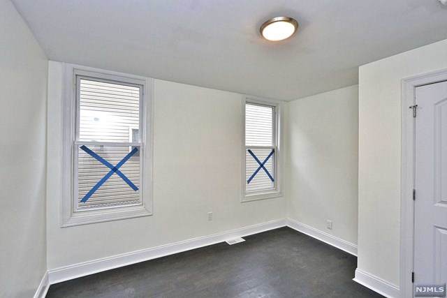 257-259 Avon Avenue - Photo 1