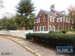 715 Berkeley Avenue - Photo 1