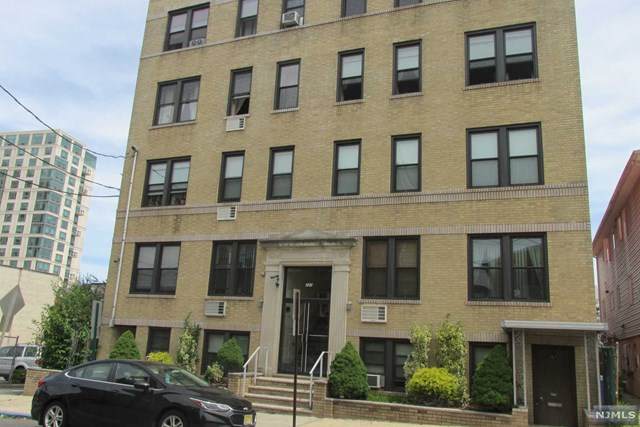 287 Lawton Avenue - Photo 1