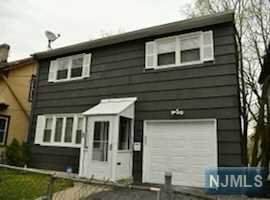 40 Pine Grove Terrace - Photo 1