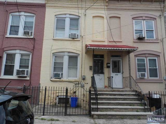 200 1/2 Parker Street - Photo 1
