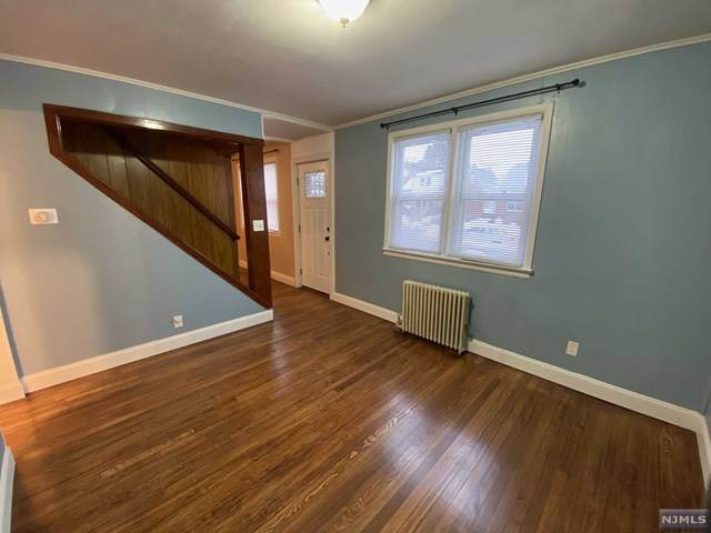 11 Hobart Place - Photo 1