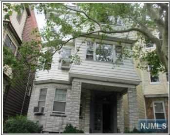 834 16th Street - Photo 1