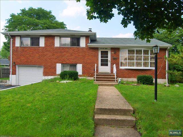 78 Delong Avenue - Photo 1