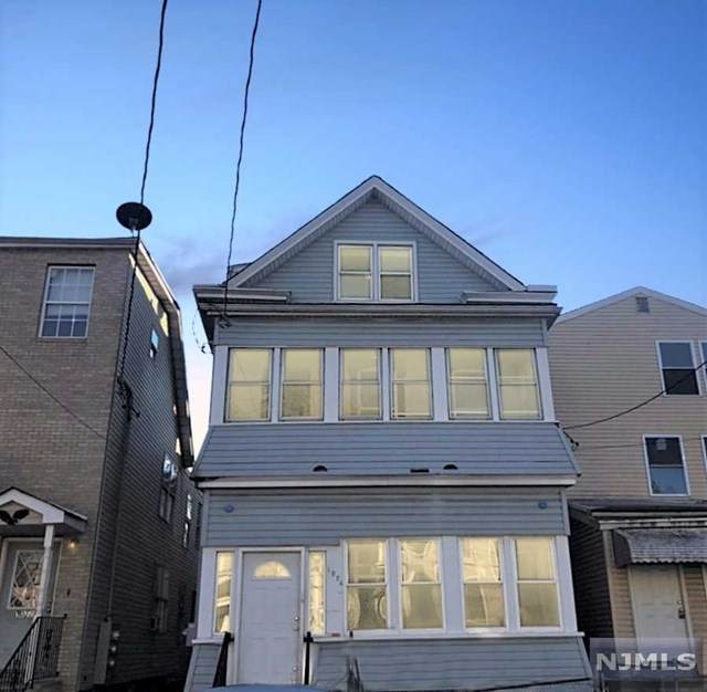 1024 Bond Street - Photo 1
