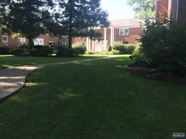 100 Huguenot Avenue - Photo 1
