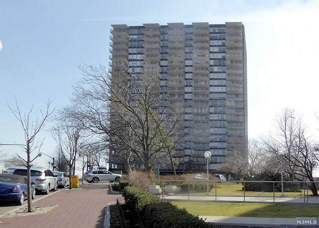 6050 Boulevard East - Photo 1