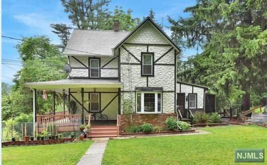193 Grand Avenue - Photo 1