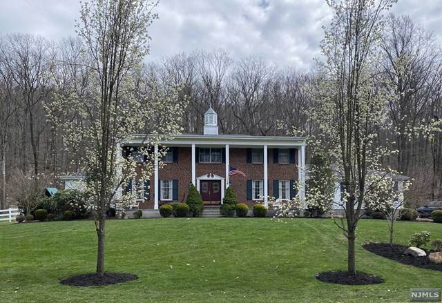 464 Laurel Lane - Photo 1