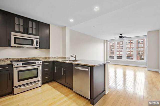 1125 Maxwell Lane - Photo 1