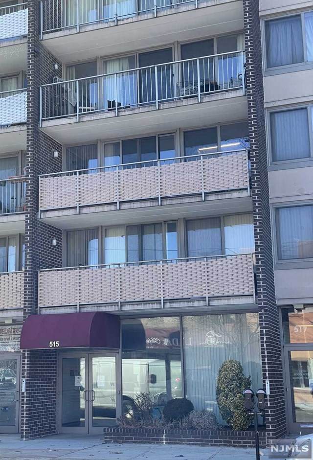 515 Anderson Avenue - Photo 1