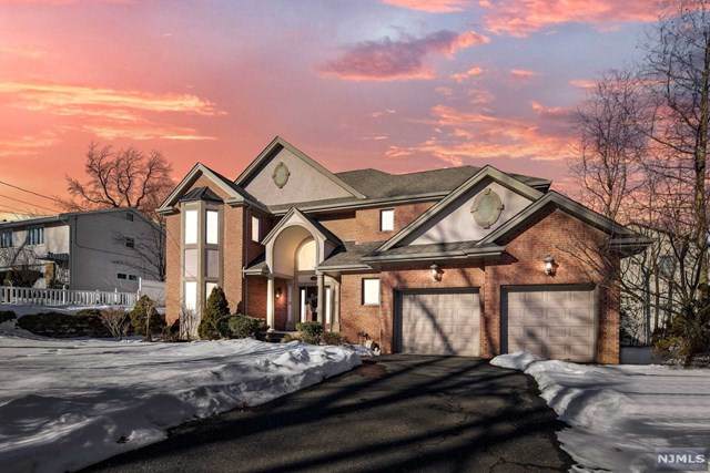138 Lawrence Drive - Photo 1