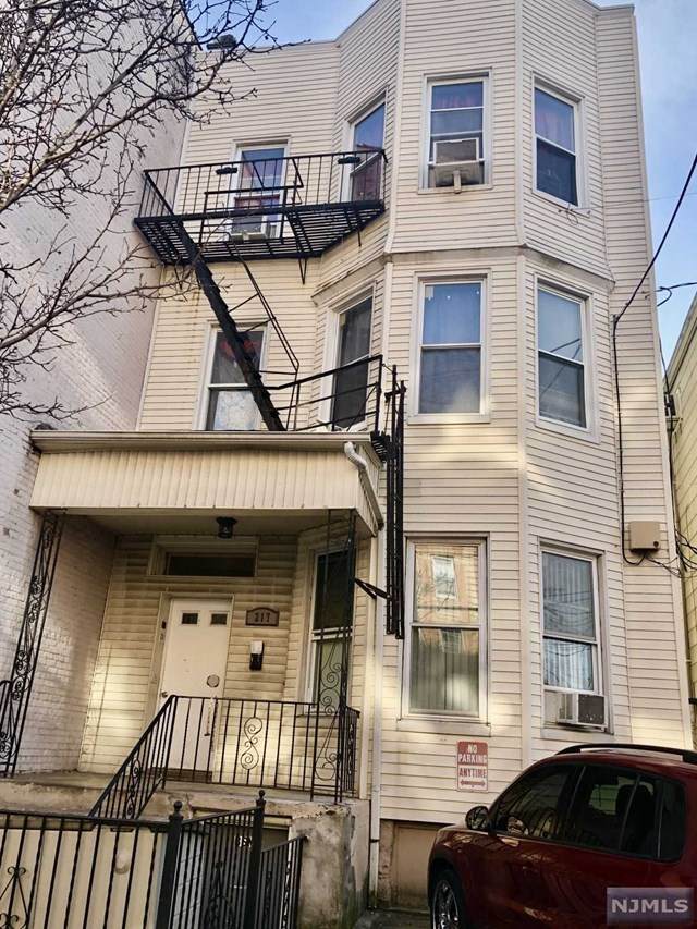 217 48th Street - Photo 1