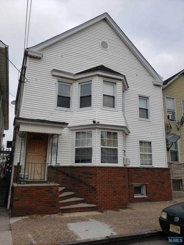 185 New York Avenue - Photo 1
