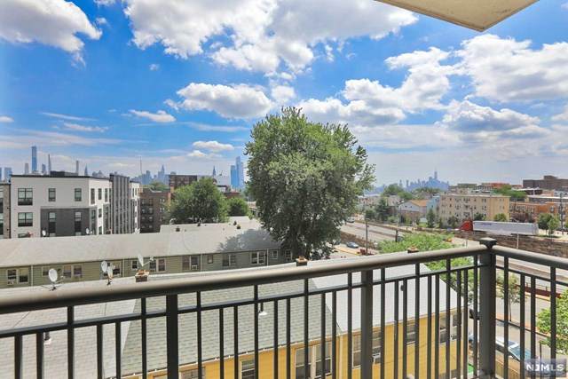 3312 Hudson Avenue - Photo 1