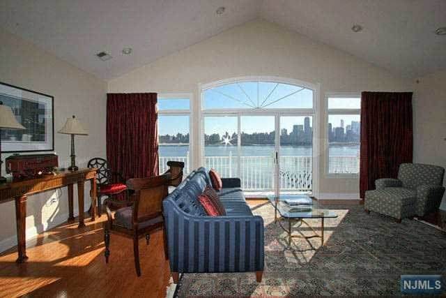 34 Lydia Drive - Photo 1