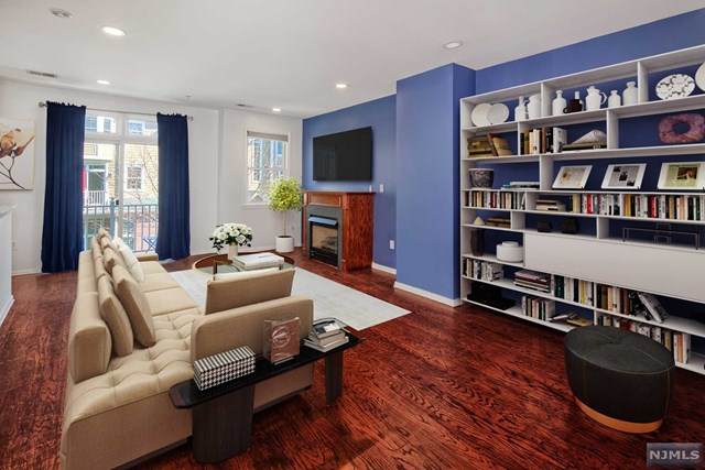 349 Oswego Court - Photo 1