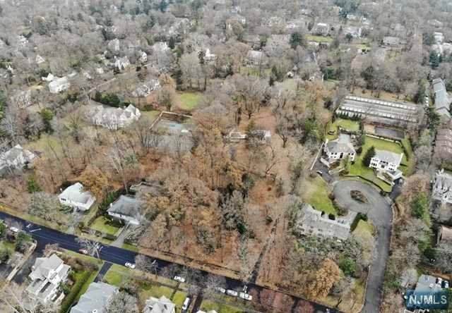 45 Hillside Avenue - Photo 1