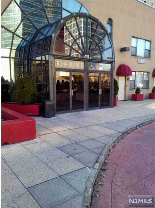 111 Mulberry Street - Photo 1