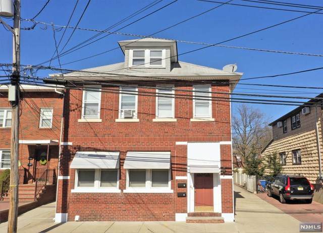 48 Albert Street - Photo 1