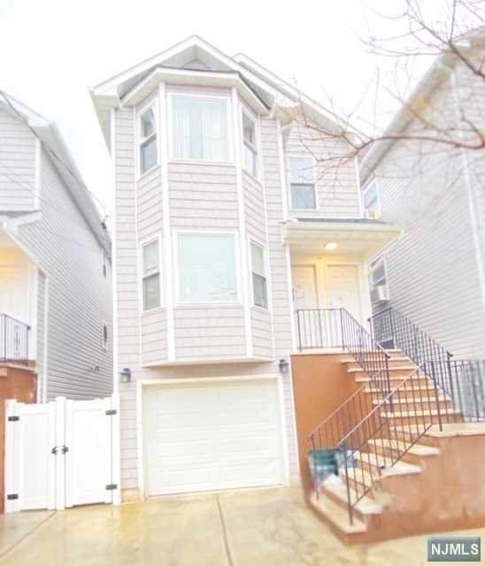 179 Godwin Avenue - Photo 1