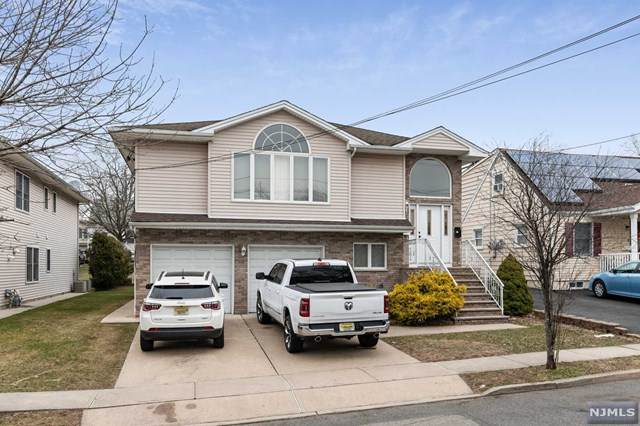 33 Avenue E - Photo 1