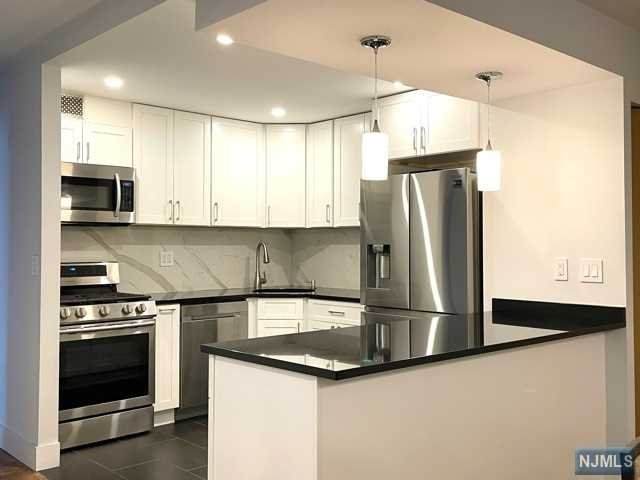 2000 Linwood Avenue - Photo 1