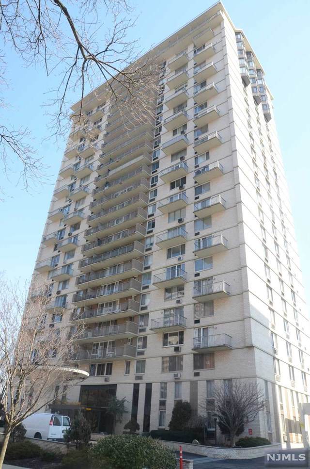 160 Overlook Avenue - Photo 1